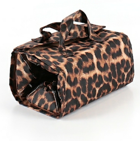 JM New YorkAnimal Print Makeup Bag - Picture 3 of 8